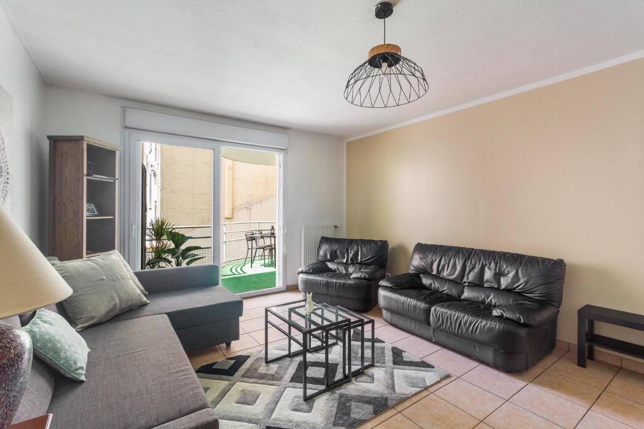 Nice Apartment With Parking Balcon Casa Lyon Villeurbanne Eksteriør billede